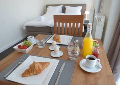 About us 30 BnB De Moerbei Texel BnB De Moerbei Texel De Cocksdorp centrum ontbijt in de tuin of op de kamer » BnB De Moerbei Texel